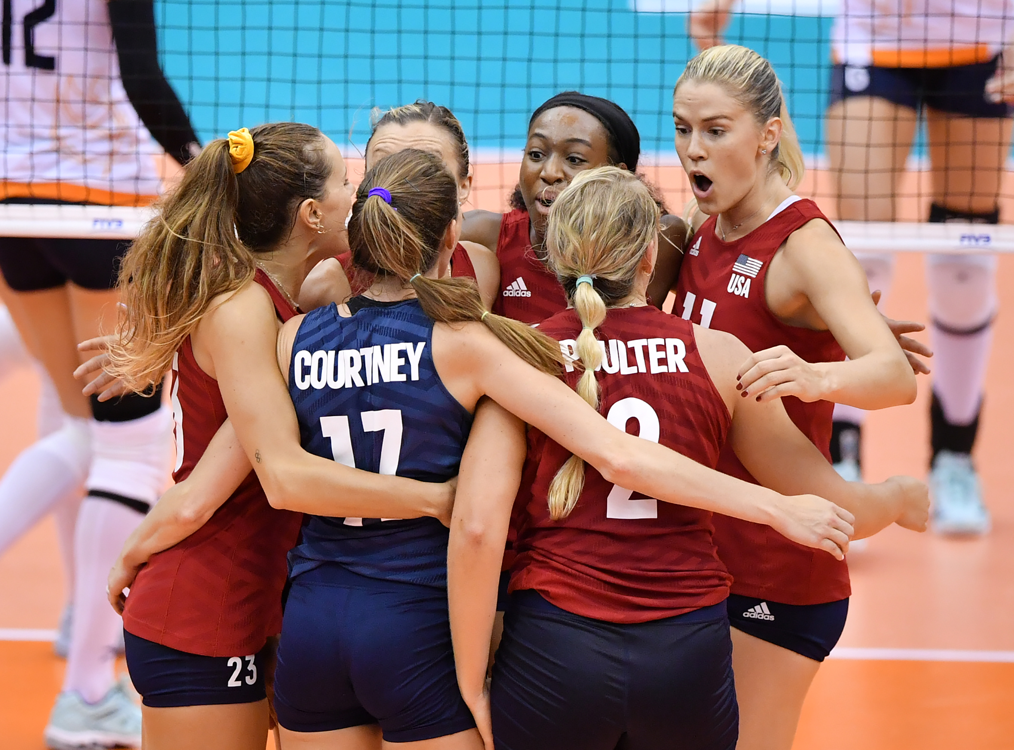 中国队碾压韩国队,辛杜高光表现 中国队碾压韩国队,辛杜高光表现