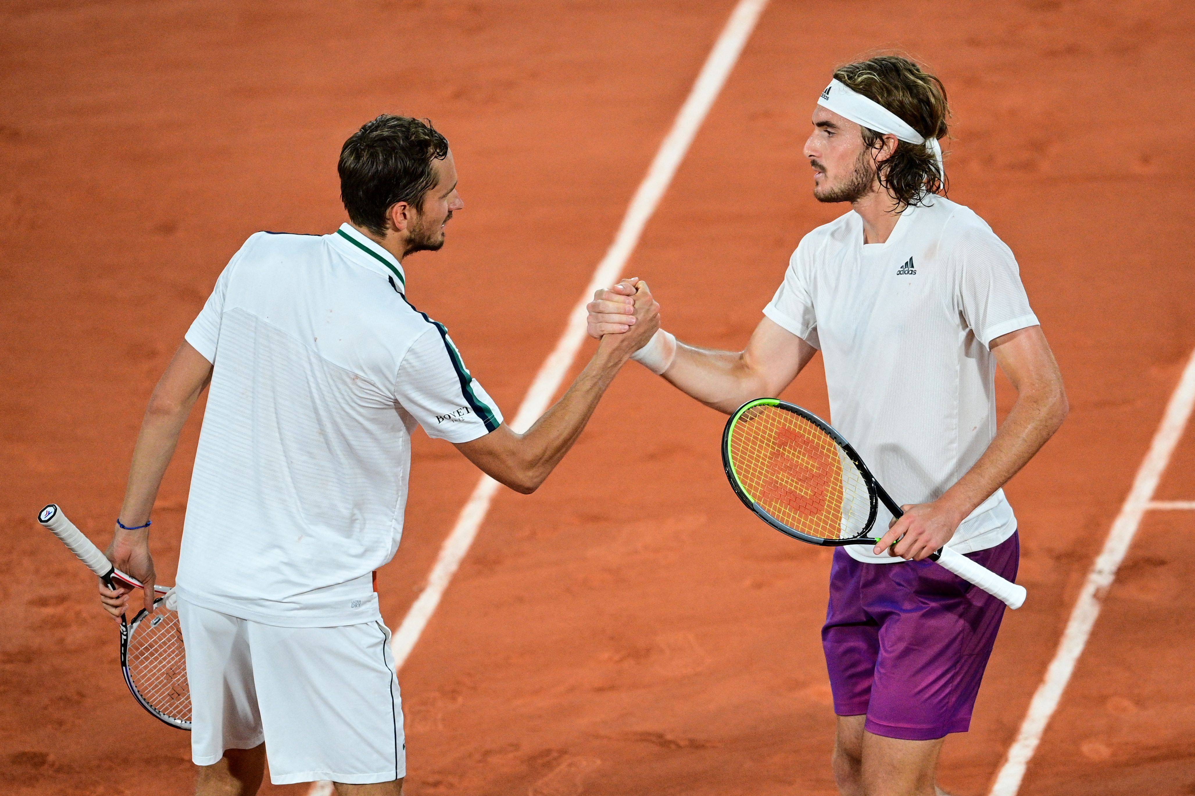 法网绝杀ATP总决赛，西西帕斯扛起全队