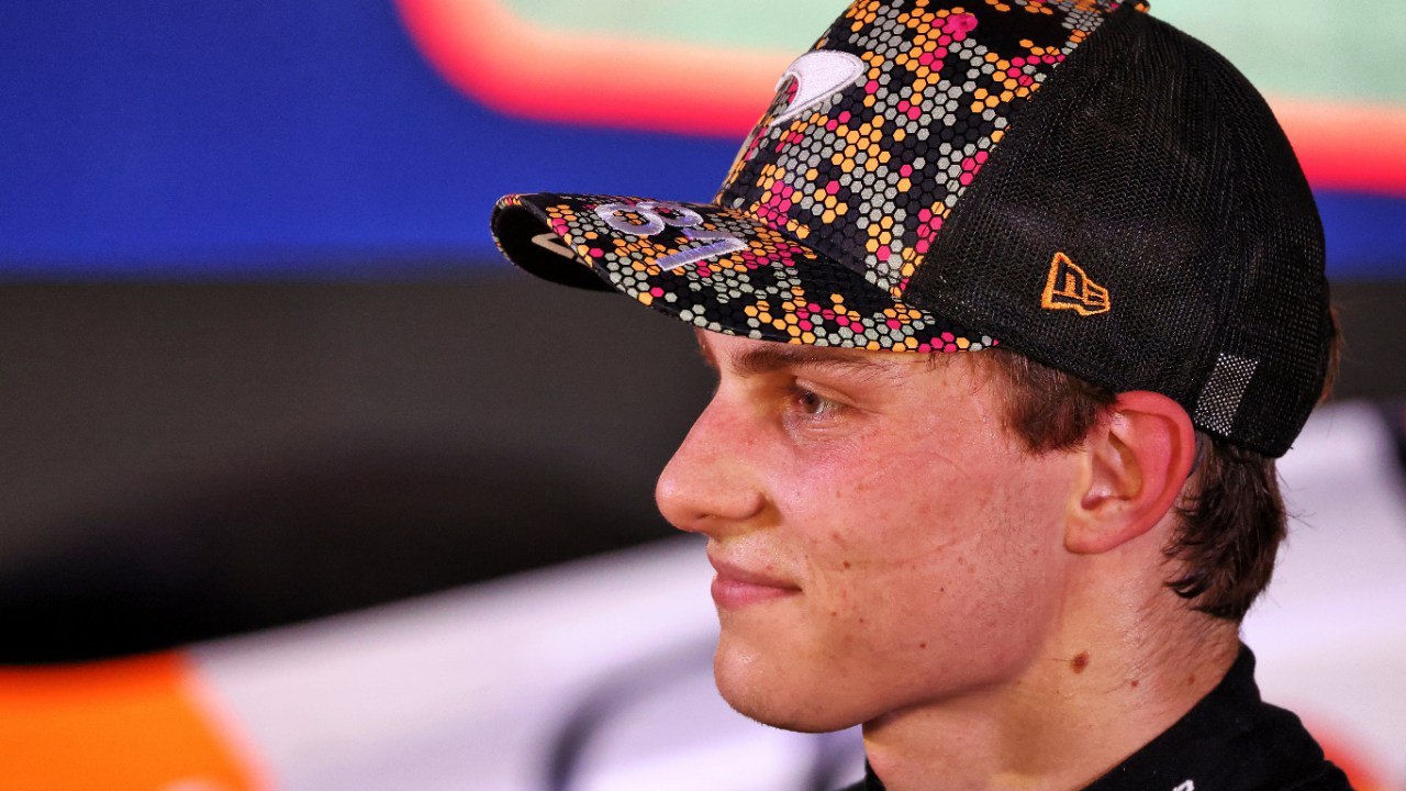 红牛二队横扫索伯车队,皮亚斯特里惊艳四座 红牛二队横扫索伯车队,皮亚斯特里惊艳四座