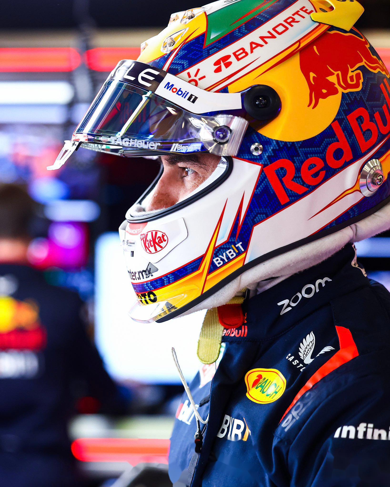 红牛车队力克哈斯车队,佩雷兹惊艳四座 红牛车队力克哈斯车队,佩雷兹惊艳四座