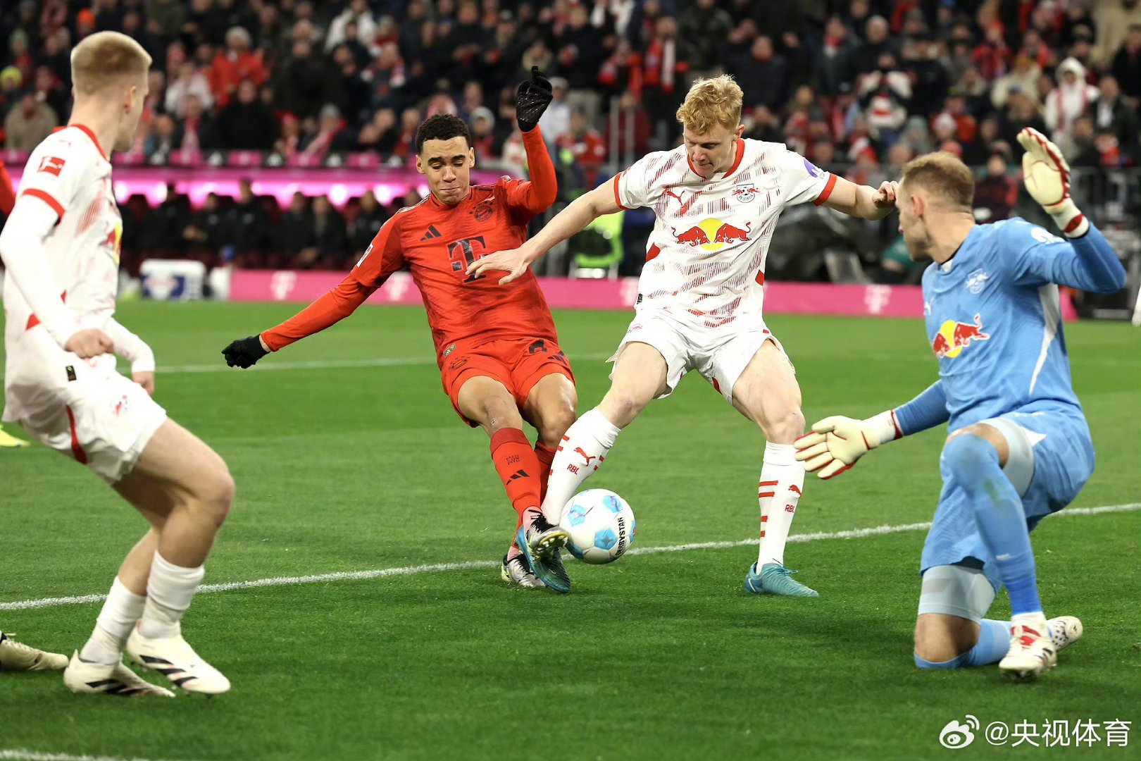 莱比锡红牛横扫拜仁,托尼惊艳四座 莱比锡红牛横扫拜仁,托尼惊艳四座