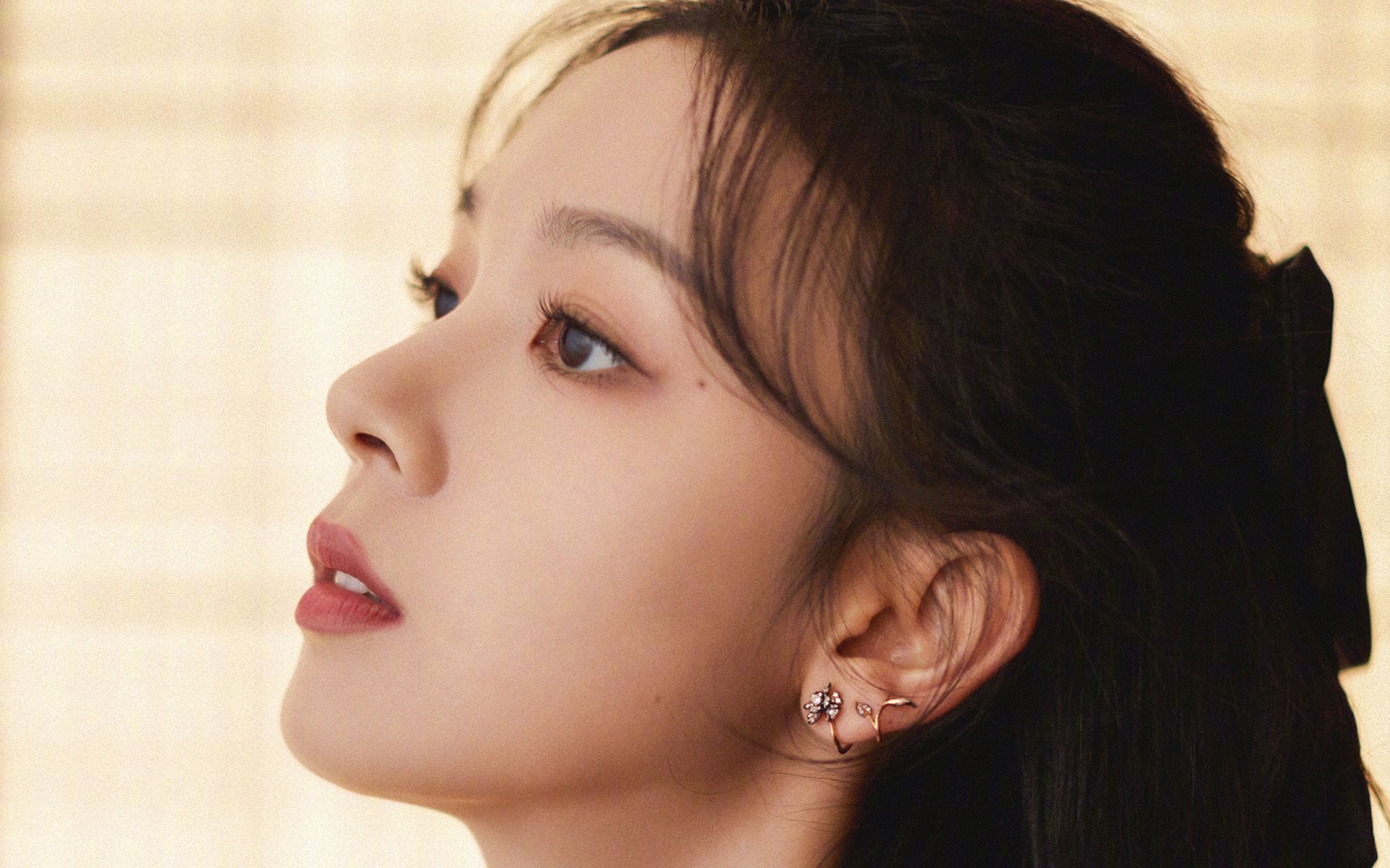 从丹麦式踏平到劳塔罗的锁链，团队碾压与个体坚韧的现代足球辩证法