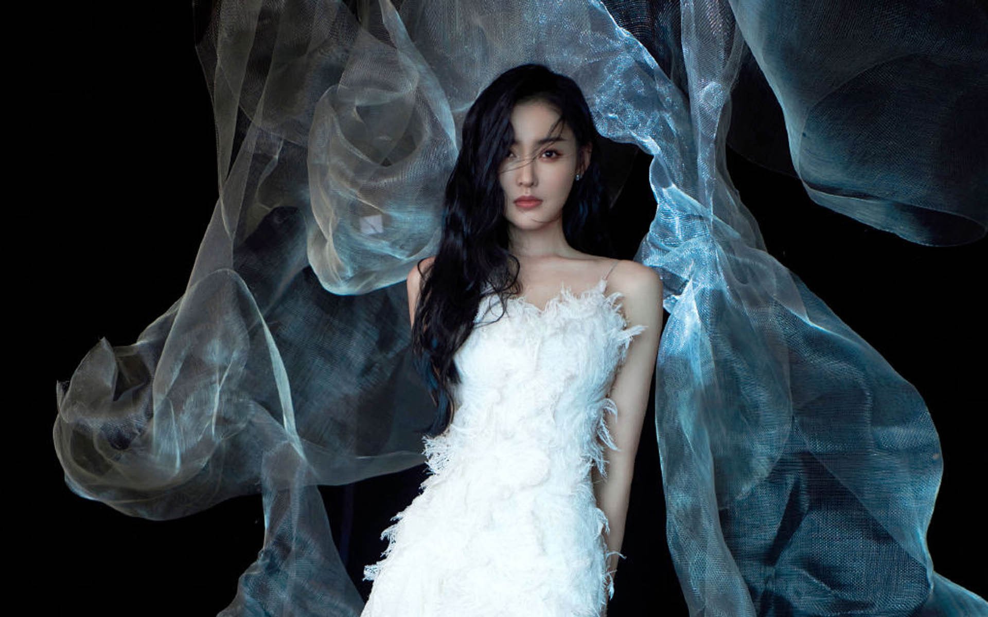 绿茵烽火与天山雪豹,当欧冠决赛的战术博弈照亮新疆队压制雄鹿的跨界启示