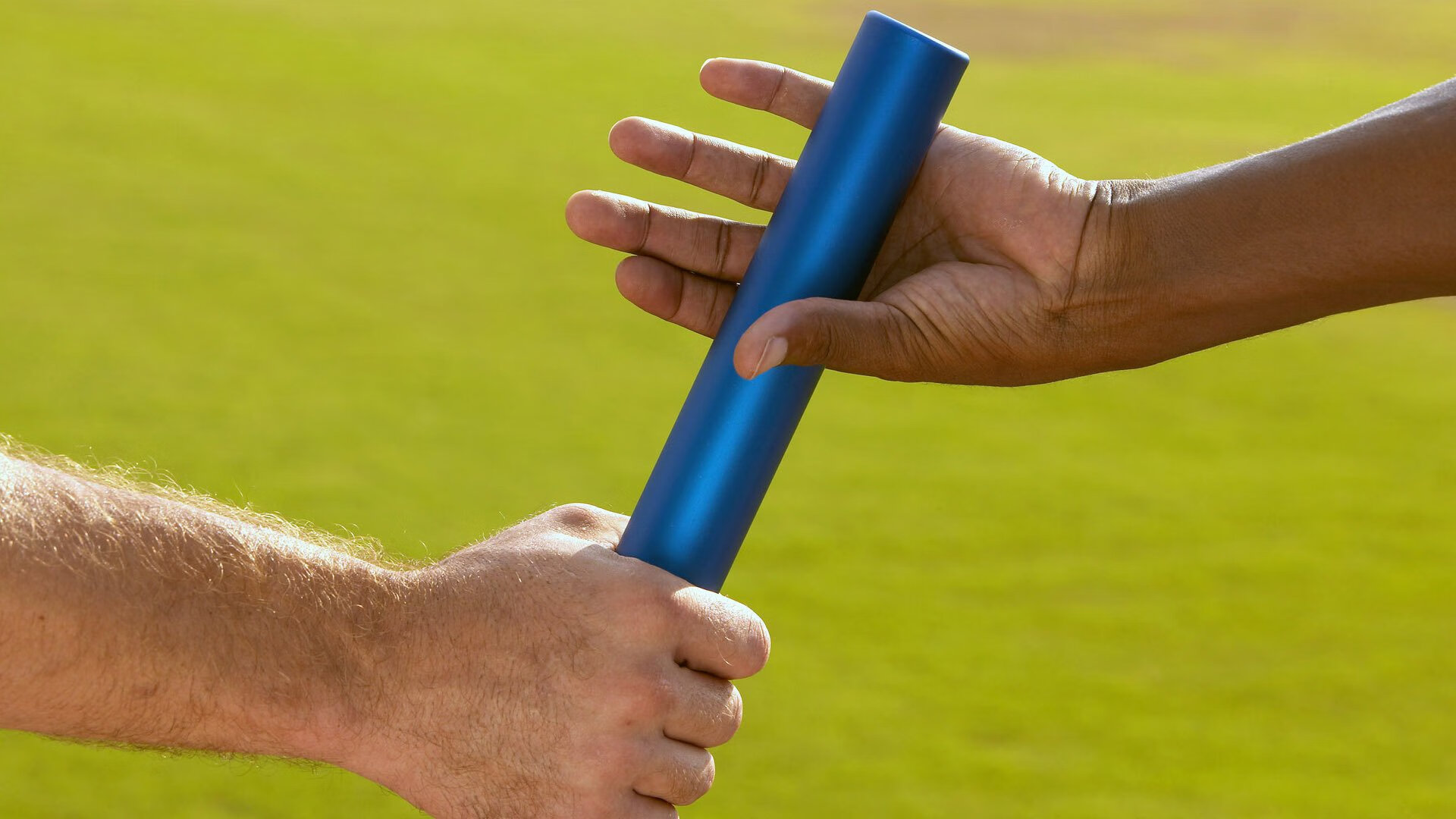 东决棋盘之上，他是那颗最静默却永不掉线的棋子